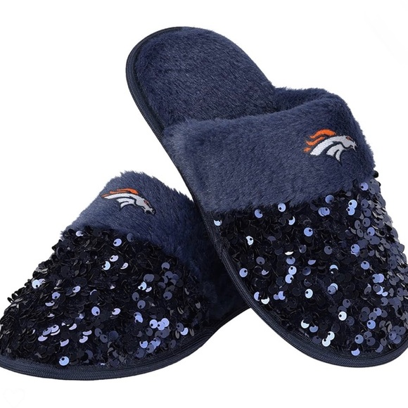 Women’s size 8/9 Licensed Denver Broncos Sparkly Slippers - Picture 1 of 2